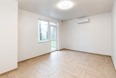 Spațiu comercial, de 24.629999160767 mp, în Central - 15