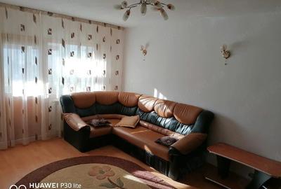 Apartament cu 2 camere decomandat în E3