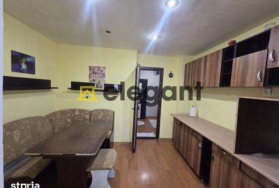 Apartament cu 3 camere decomandat, mobilat în Sărari