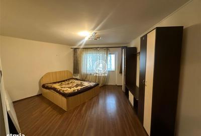 Apartament cu 4 camere decomandat, mobilat în Metalurgie - 3
