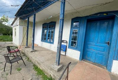 Casă cu 3 camere cu Teren 2000 Mp în Stănești - 1