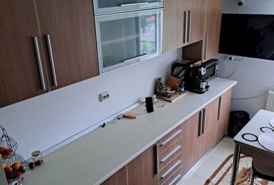 Apartament cu 2 camere decomandat în Hârșova - 3