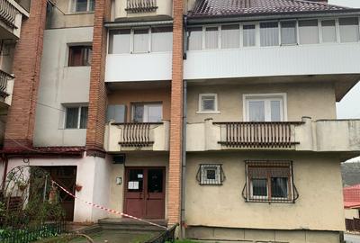 Apartament cu 4 camere decomandat în Central - 2