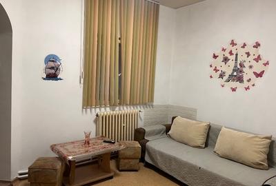 Apartament cu 3 camere decomandat, mobilat în Central - 2