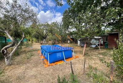 Casă cu 4 camere cu Teren 1439 Mp în Central
