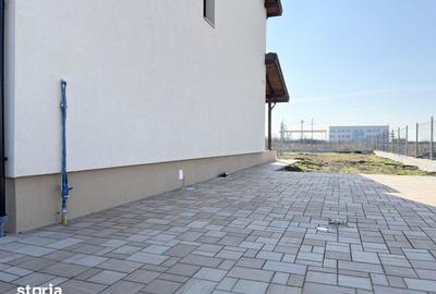 Casă cu 4 camere cu Teren 710 Mp în Săcălaz