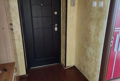 Apartament cu 3 camere decomandat în Buzaului - 1