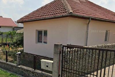 Casă cu 4 camere cu Teren 1000 Mp în Exterior Vest
