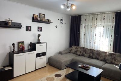 Apartament cu 2 camere decomandat în Sud