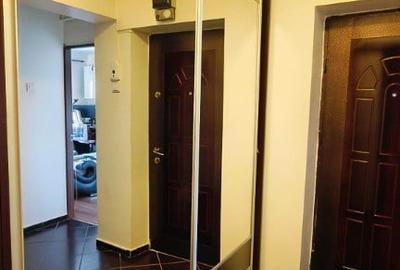 Apartament cu 3 camere decomandat în Frumoasa