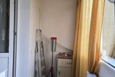 Apartament cu 3 camere în 1 Mai