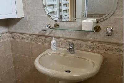 Spațiu comercial, de 322 mp, în Central - 3
