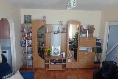 Apartament cu 3 camere semidecomandat în Central - 4