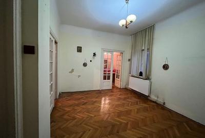 Apartament cu 12 camere semidecomandat, mobilat în Parcul Carol - 7