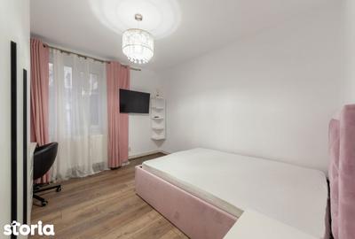 Apartament cu 3 camere semidecomandat, mobilat în Calea București