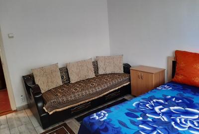 Garsonieră decomandată în Exterior Vest