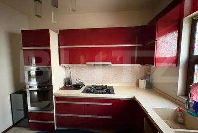 Casă cu 7 camere cu Teren 820 Mp în Păulești - 11