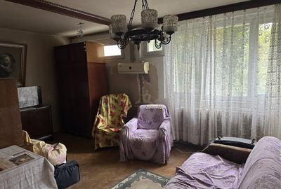 Apartament cu 2 camere decomandat în Titan
