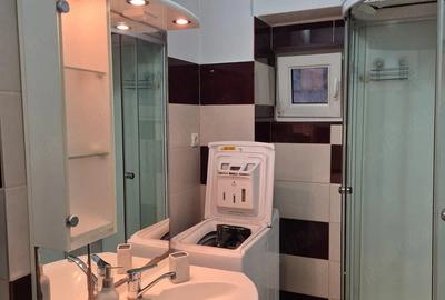 Apartament cu 2 camere decomandat în Central - 2