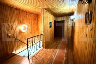 Casă cu 6 camere cu Teren 1108 Mp în Central - 10