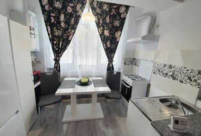 Garsonieră decomandată în Central - 1