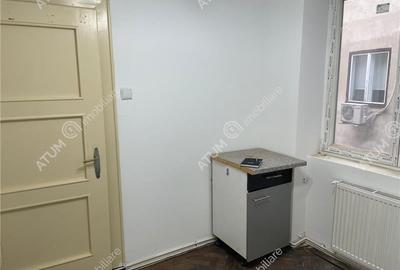 Apartament cu 4 camere decomandat în Central - 14
