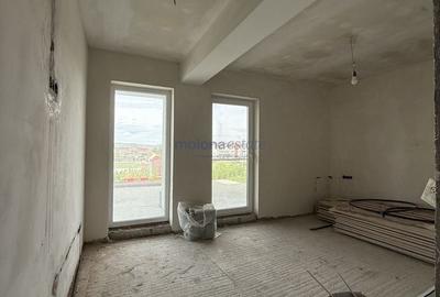 Casă cu 4 camere în Dezmir