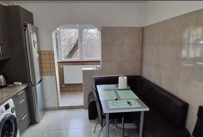 Apartament cu 2 camere decomandat în Rahova