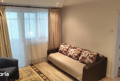 Apartament cu 2 camere semidecomandat în Calea București