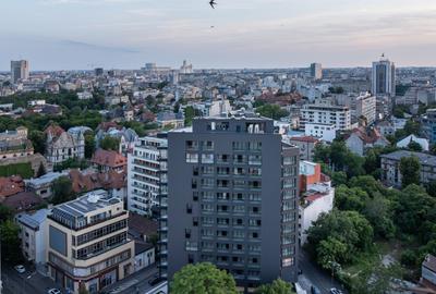 Apartament cu 3 camere semidecomandat în Ultracentral