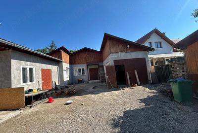 Casă cu 2 camere cu Canalizare în Est - 1