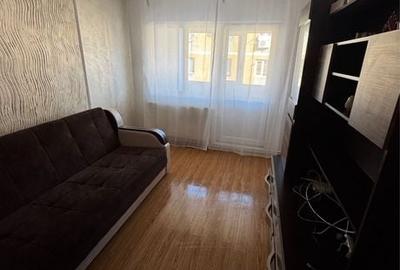 Garsonieră decomandată în Central - 9