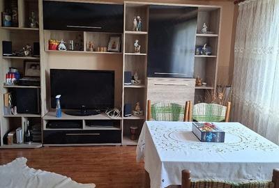 Casă cu Teren 2300 Mp în Central - 2