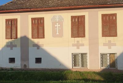 Casă cu 3 camere cu Teren 2600 Mp în Brădeni - 1