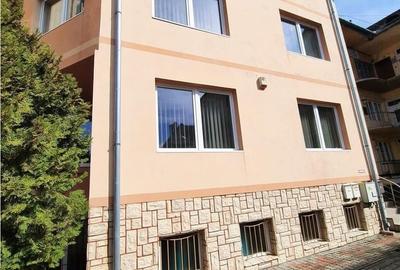 Spațiu comercial, de 120 mp, în Central