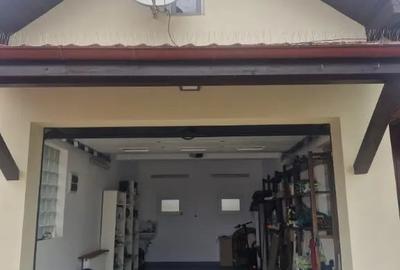 Casă cu 7 camere cu Teren 7250 Mp în Central - 8