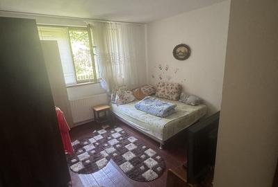 Casă cu 4 camere cu Teren 600 Mp în Central - 2
