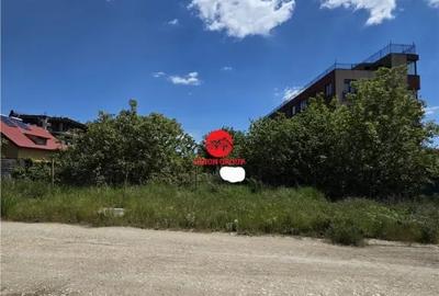 Teren de 1000 mp, în Central