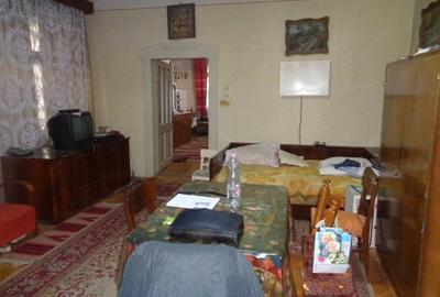 Casă cu 7 camere cu Canalizare în Semicentral - 6