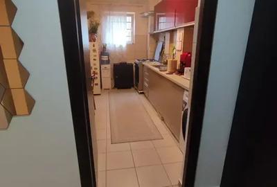 Apartament cu 3 camere, mobilat în 1 Decembrie 1918 - 2