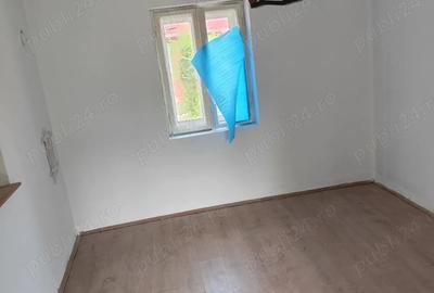 Casă cu 3 camere în Cenei - 1