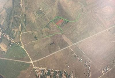 Teren de 3060 mp, în Schela - 3