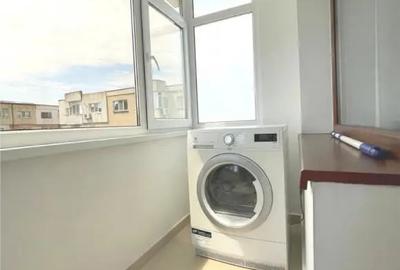 Apartament cu 2 camere decomandat în E3