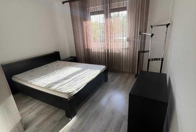 Apartament cu 2 camere decomandat în Tractorul - 2