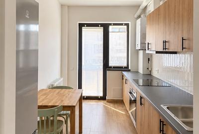 Apartament cu 2 camere decomandat în Borca