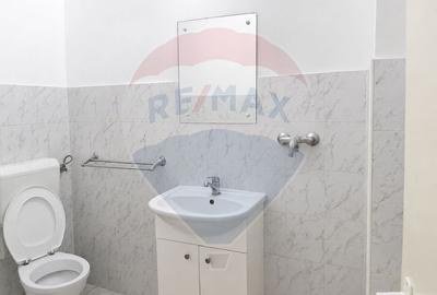 Spațiu comercial, de 99 mp, în Central - 2