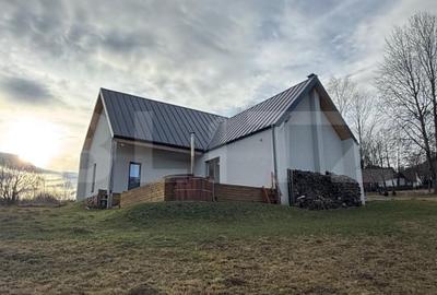 Casă individuală cu 3 camere cu Garaj în Tohănița