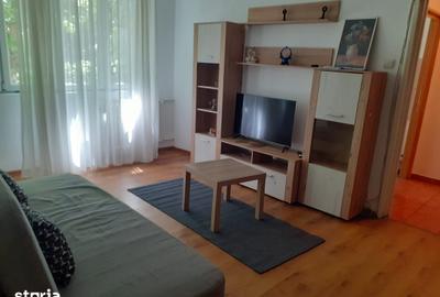 Apartament cu 2 camere semidecomandat în Tei