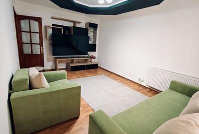 Apartament cu 3 camere decomandat în Exterior Vest