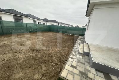 Casă cu 3 camere cu Teren 300 Mp în Odoreu